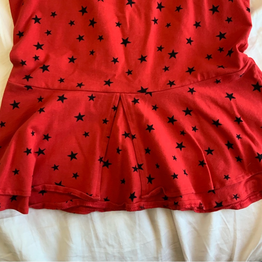 Express Peplum Red & Black Starry Women’s Top - Picture 3 of 7